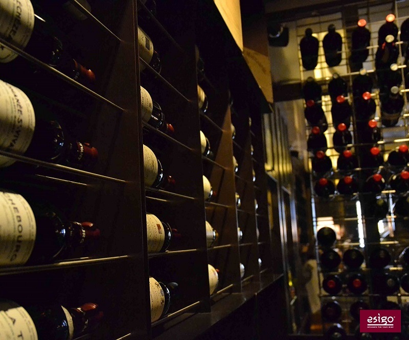 Botellero moderno de vino para pared Esigo 5