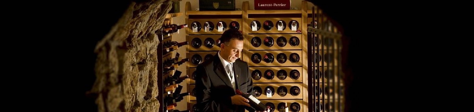 Esigo - Wine cellar furniture